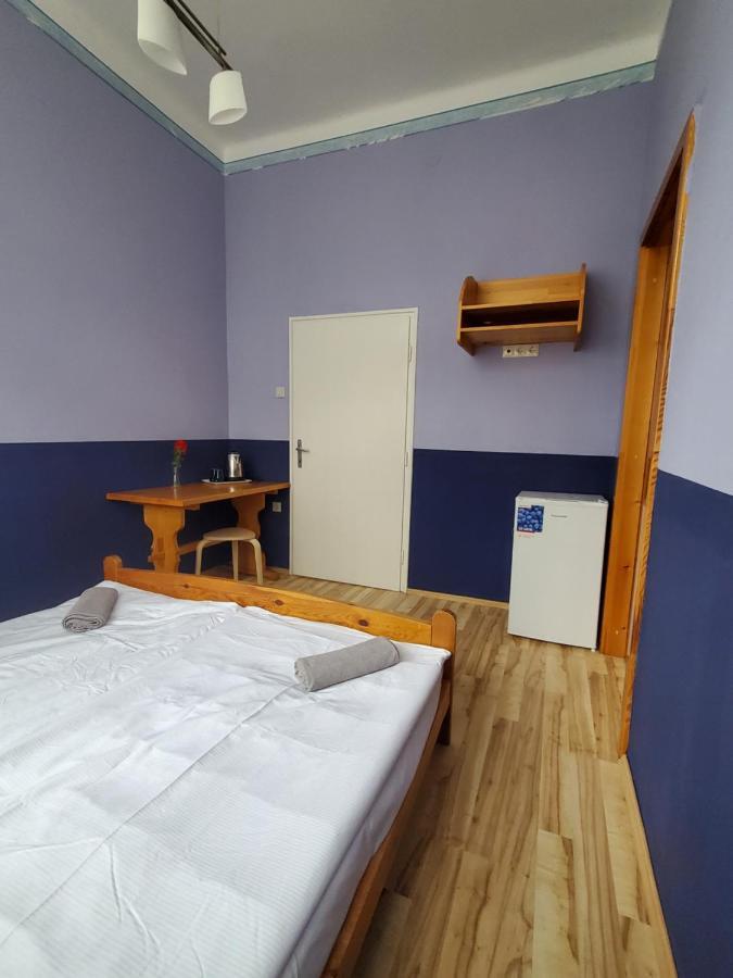 Liget Ueduelo Siofok Bed & Breakfast Exterior photo