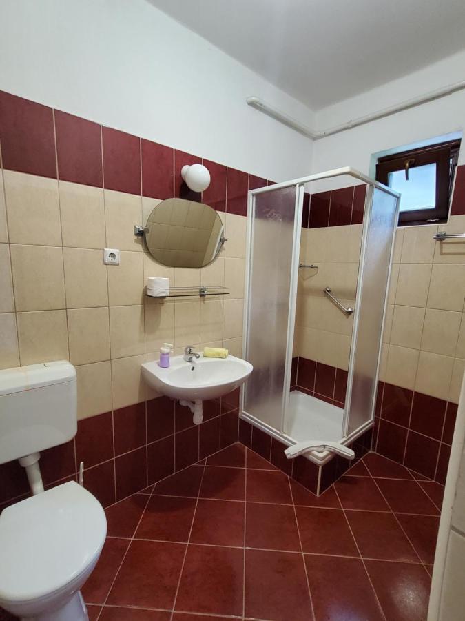 Liget Ueduelo Siofok Bed & Breakfast Exterior photo