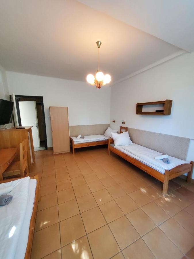 Liget Ueduelo Siofok Bed & Breakfast Exterior photo