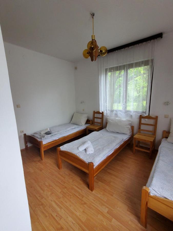 Liget Ueduelo Siofok Bed & Breakfast Exterior photo