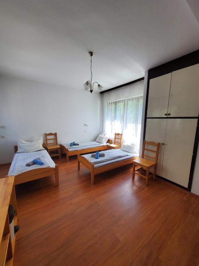 Liget Ueduelo Siofok Bed & Breakfast Exterior photo
